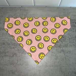Smiles over the collar bandana